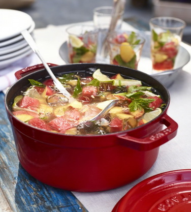 Кокот круглий 28 см, вишневий Staub