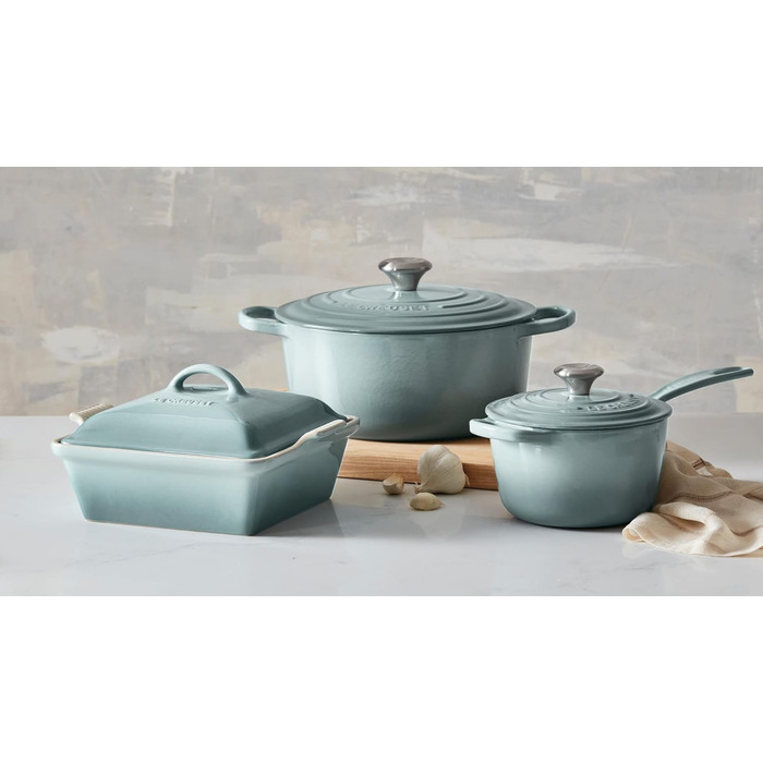 Чугунный сотейник 2 л с крышкой, Морская соль Signature Le Creuset