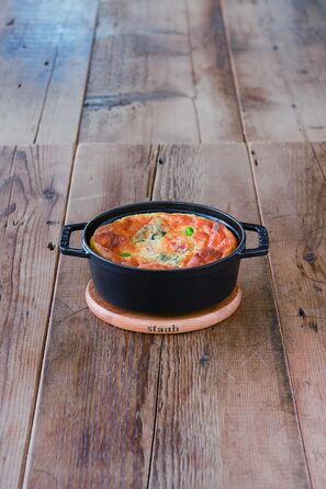 Чавунна жаровня/кокотниця STAUB, овальна 6,7 л, (15 см, чорна)