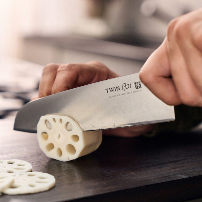 Кухарський ніж Сантоку 18 см Twin 1731 Zwilling