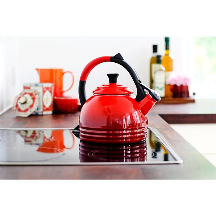 Чайник 2,1 л, вишневий Le Creuset