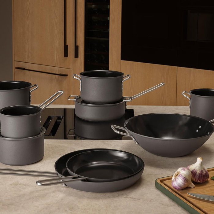 Eva Trio Black Line