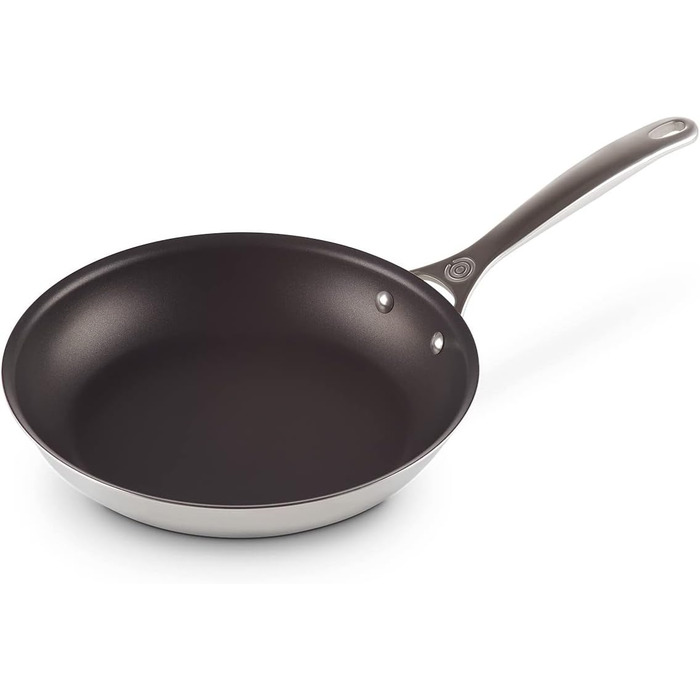 Сковорода 26 см з антипригарним покриттям 3-ply Plus Le Creuset