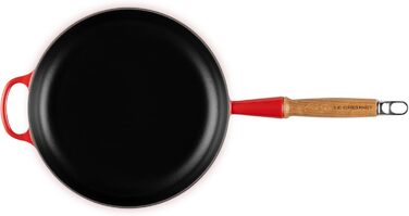 Сковорода чавунна 26 см з дерев'яною ручкою, вишнево-червоний Signature Le Creuset