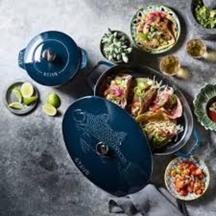 Сковорода-жаровня 33 см з кришкою овальна La Mer Staub