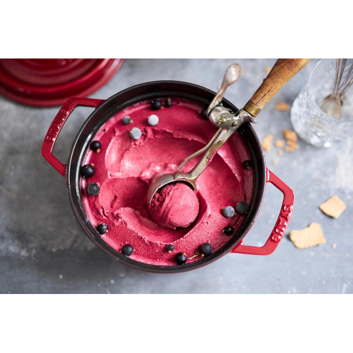 Каструля / жаровня 24 см з кришкою бордова Staub