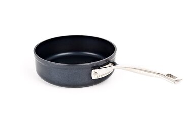 Сотейник з антипригарним покриттям 20 см Le Creuset