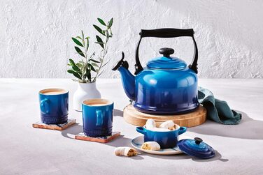 Чайник 2,1 л Tradition синій Azure Le Creuset