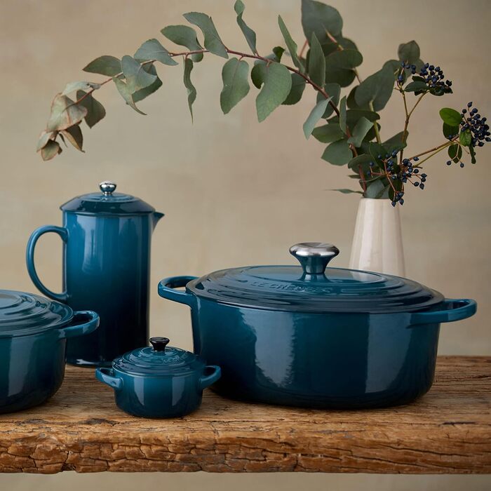 Жаровня 27 см з кришкою, глибокий бірюзовий Signature Le Creuset