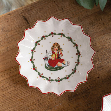 Піала «Дівчинка з подарунками» 16,5 x 3 см Toy's Fantasy Villeroy & Boch
