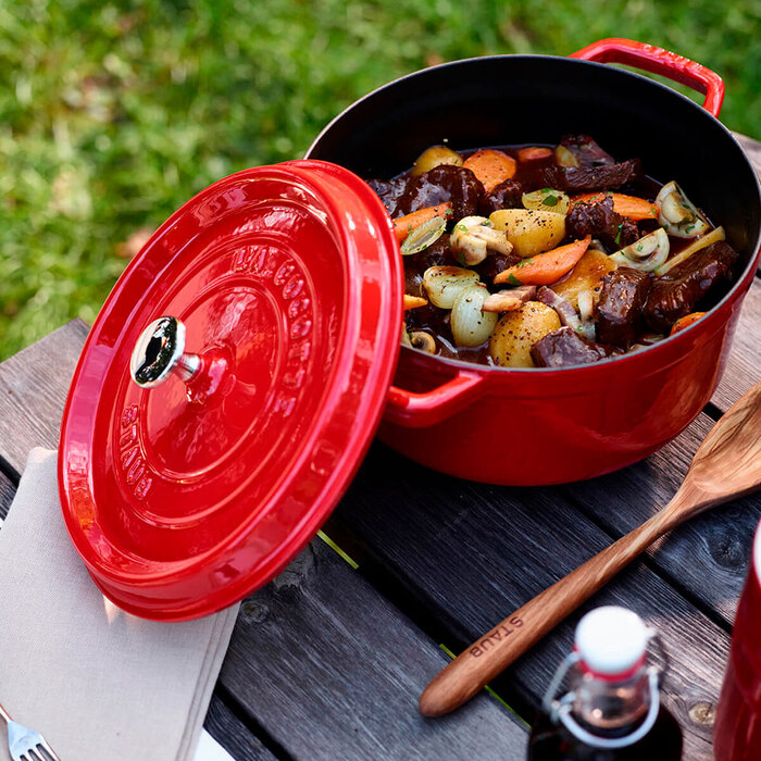Кокот круглий, 30 см, вишневий Staub