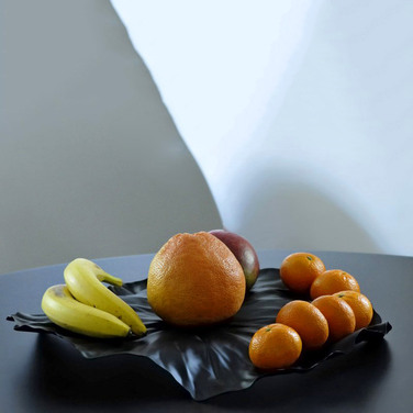 Блюдо 44,8х6,3х41 см біле Lotus leaf Alessi