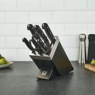 Набір з 5 ножів з ножицями та заточуючим блоком чорний Gourmet Zwilling