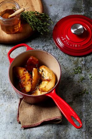 Чавунний сотейник Ø 16 см, 1,2 л з кришкою, вишнево-червоний Signature Le Creuset