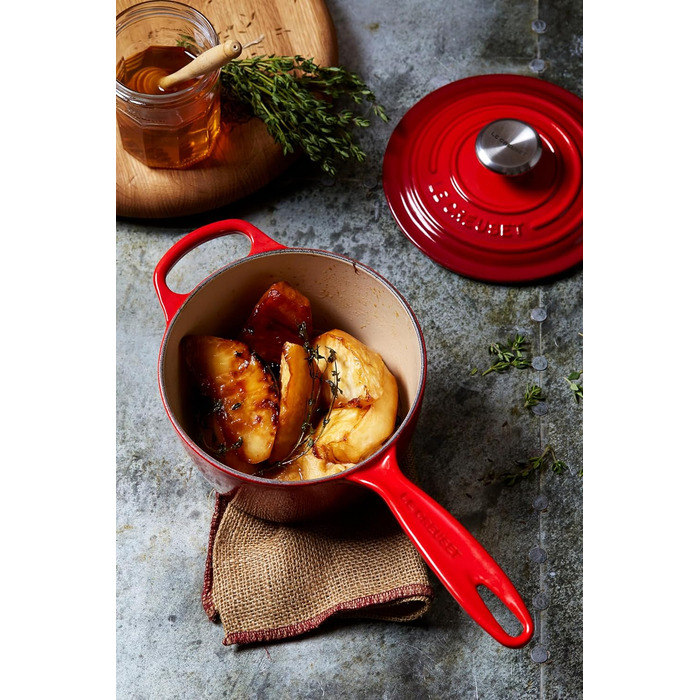 Чавунний сотейник Ø 16 см, 1,2 л з кришкою, вишнево-червоний Signature Le Creuset