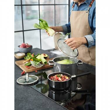 Каструля 20 см Black Fusiontec Mineral WMF