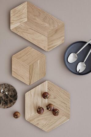 Піднос дубовий 38,5x3,5x34 см M HEXA Blomus
