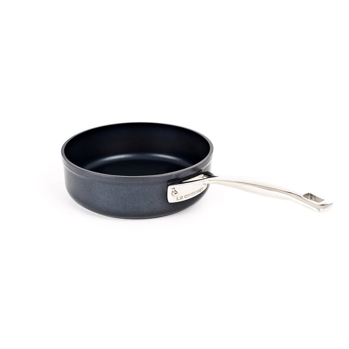 Сотейник з антипригарним покриттям 20 см Le Creuset