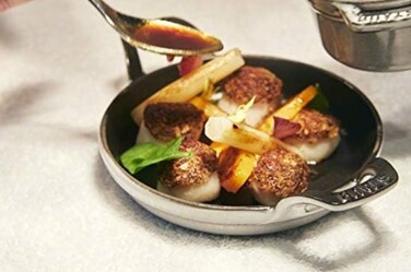 Сковорода круглая 20 см, с двумя ручками, черная Staub