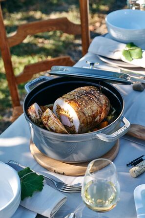 Каструля / жаровня 24 см з кришкою Graphite Grey Staub