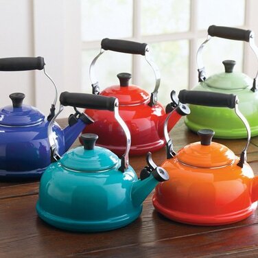 Чайник 2,1 л, вишневий Le Creuset