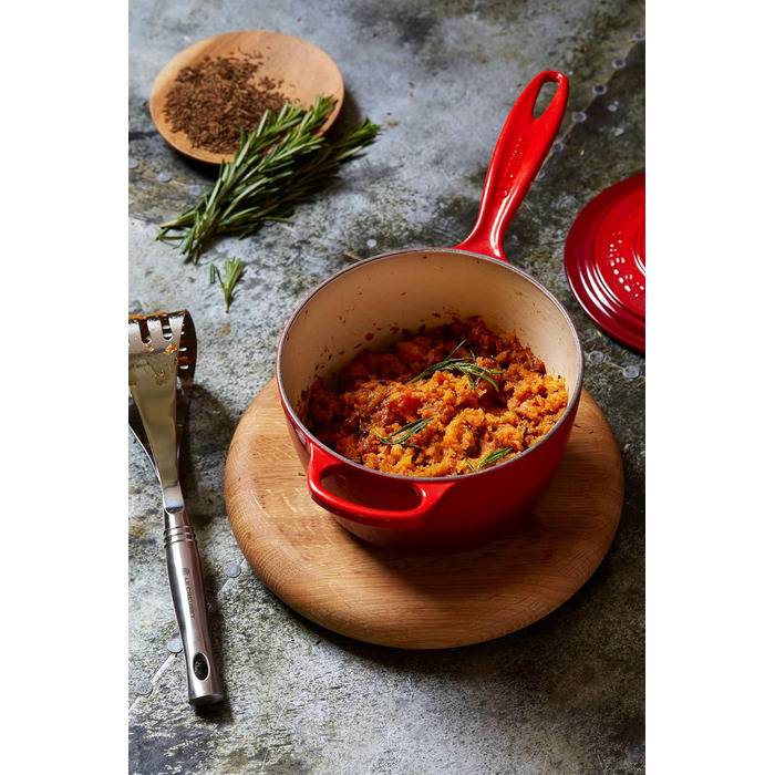 Чавунний сотейник Ø 16 см, 1,2 л з кришкою, вишнево-червоний Signature Le Creuset