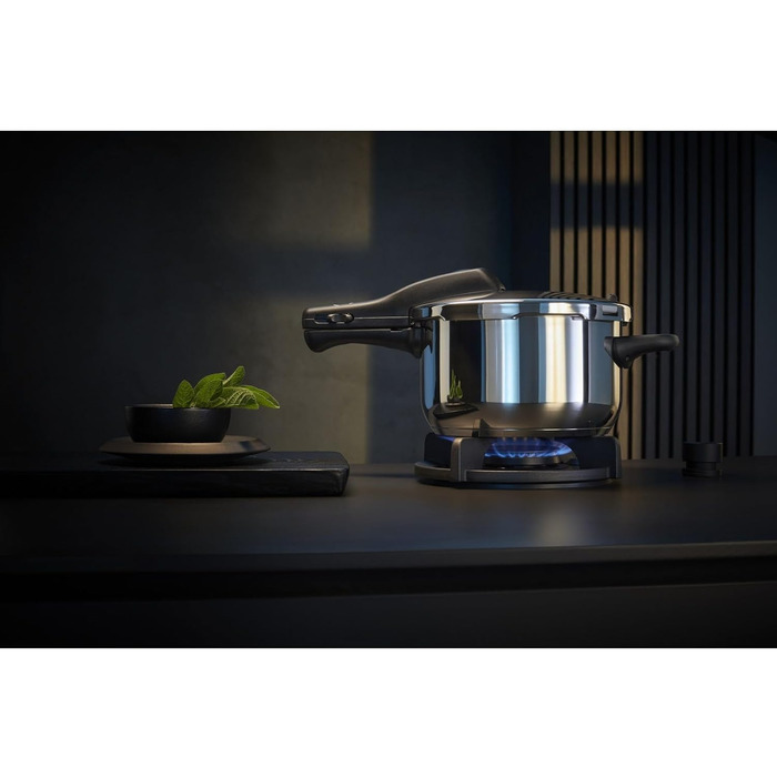 Скороварка 6,5 л, 2 рівні приготування Perfect WMF