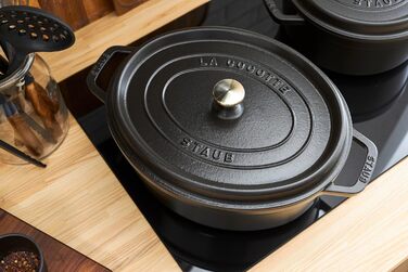 Чавунна жаровня/кокот STAUB, овальна 6,7 л, (27 см, чорна)