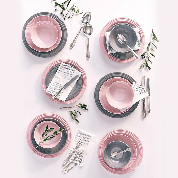 Тарілка обідня 27,2 см рожева Shell Pink Le Creuset