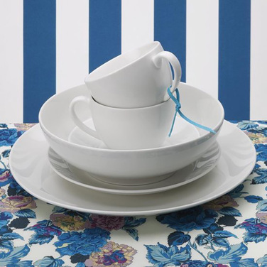 Тарелка обеденная Maxwell Williams WHITE BASICS ROUND фарфоровая, диам. 20,5 см