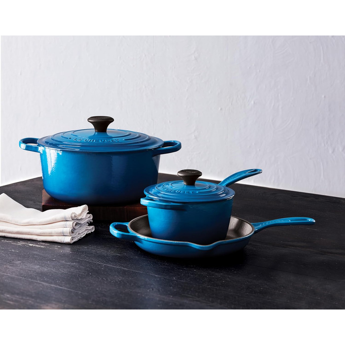 Чавунна сковорода LE CREUSET Signature, кругла, Ø Для всіх типів плит, вкл. Підходить для індукції, 1,93 кг, гранатовий, 20182239490422 (Марсель, 11,75 дюймів)