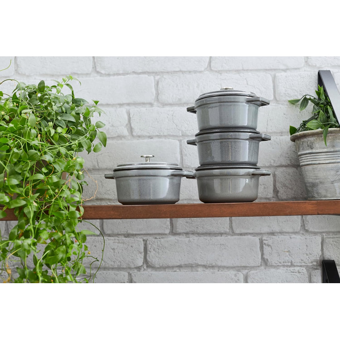Чавунна каструля/кокотниця STAUB, кругла, 8,35 л, функція Ароматичний дощ для оптимального зволоження, для всіх типів варильних поверхонь, включаючи індукційні та духові шафи, (графітовий сірий, 22 см)