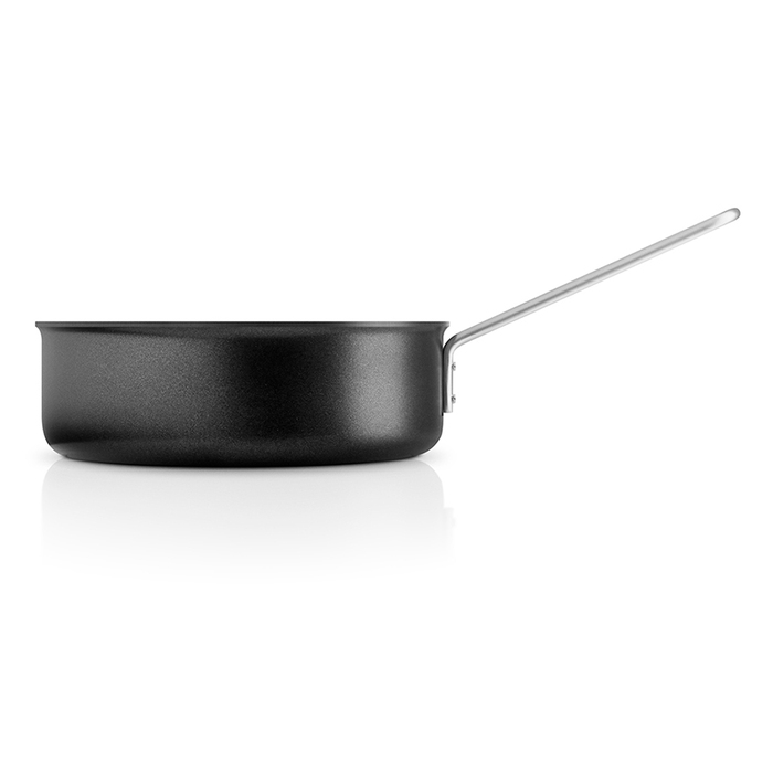 Сотейник Ø 24 см чорний Black Line Eva Solo