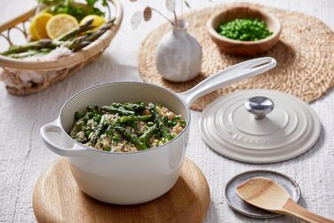 Чавунний сотейник Ø 18 см, 1,8 л з кришкою, полум'яно-червоний Signature Le Creuset